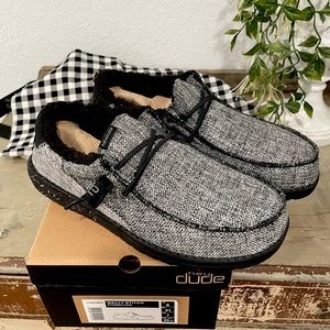 Hey dudes NWT Wally Stitch Stormcloud size 8 womens